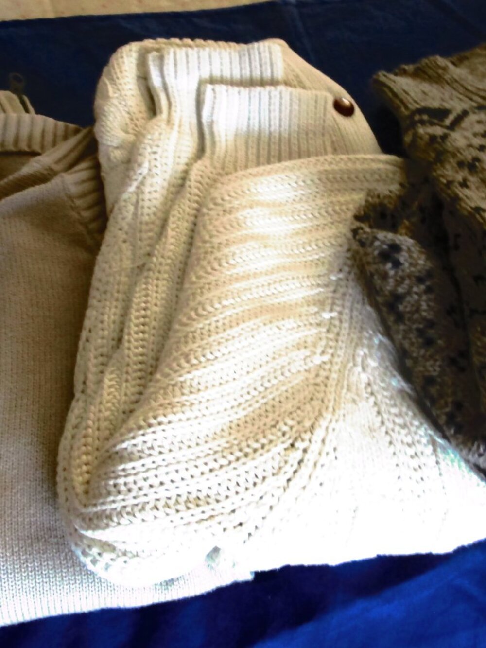 LOT  OF 3 MEN'S CARDIGAN SWEATER-LARGE--EXCELLENT CONDITION